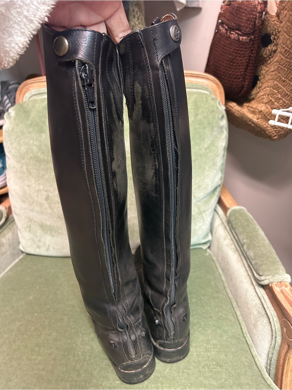 Ariat field boots 7.5 - Picture 3 of 8